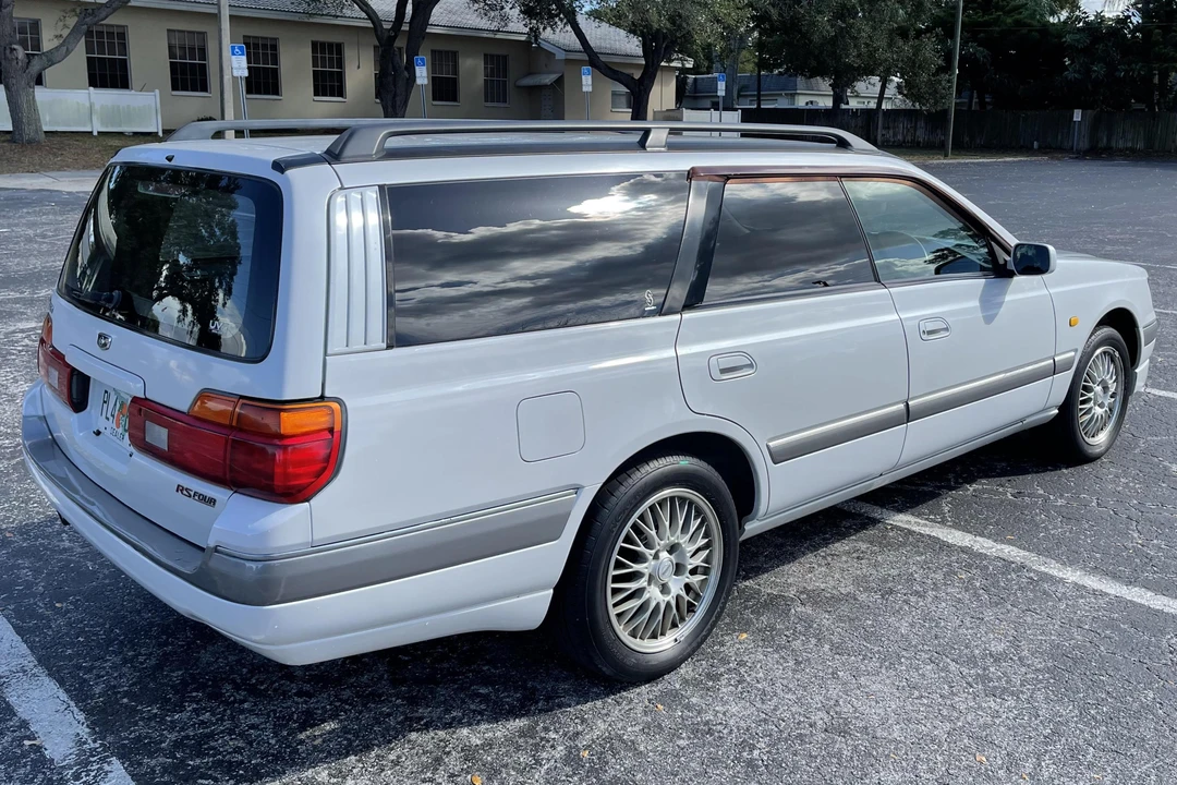 1997 Nissan Stagea 1st Gen - Image 5 of 31