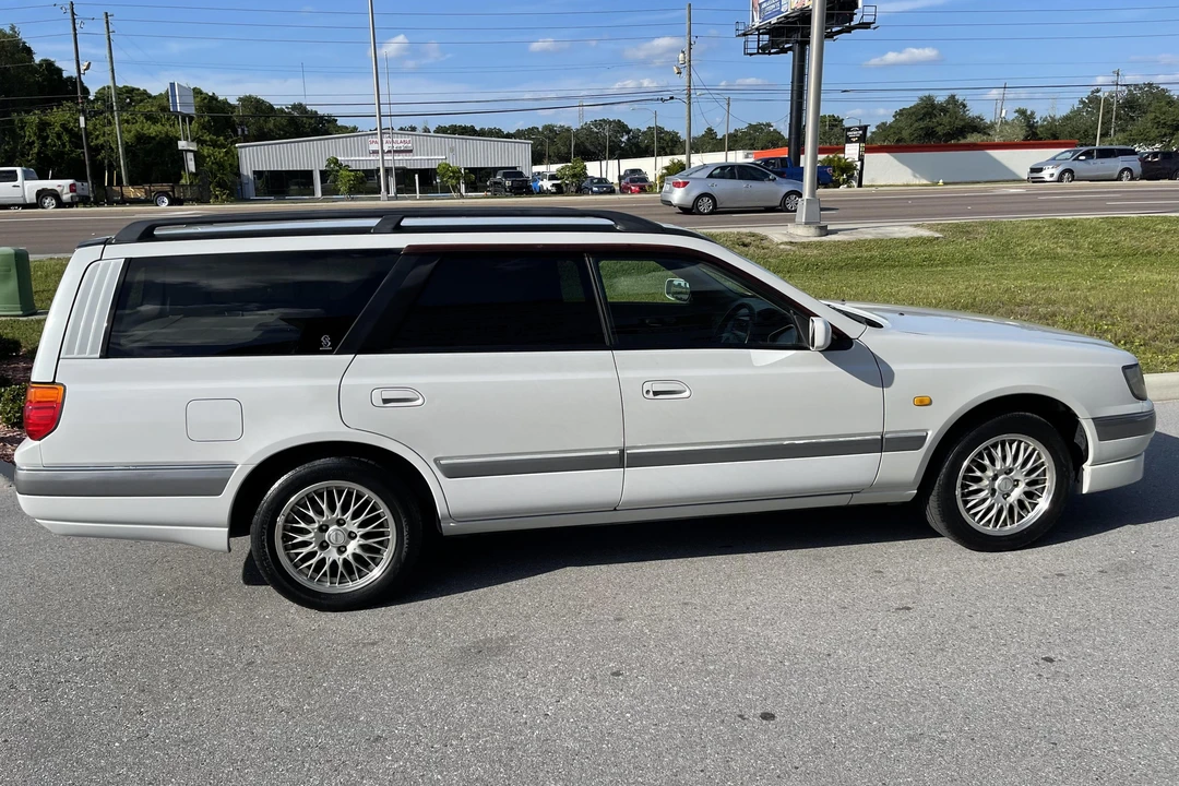 1997 Nissan Stagea 1st Gen - Image 3 of 31