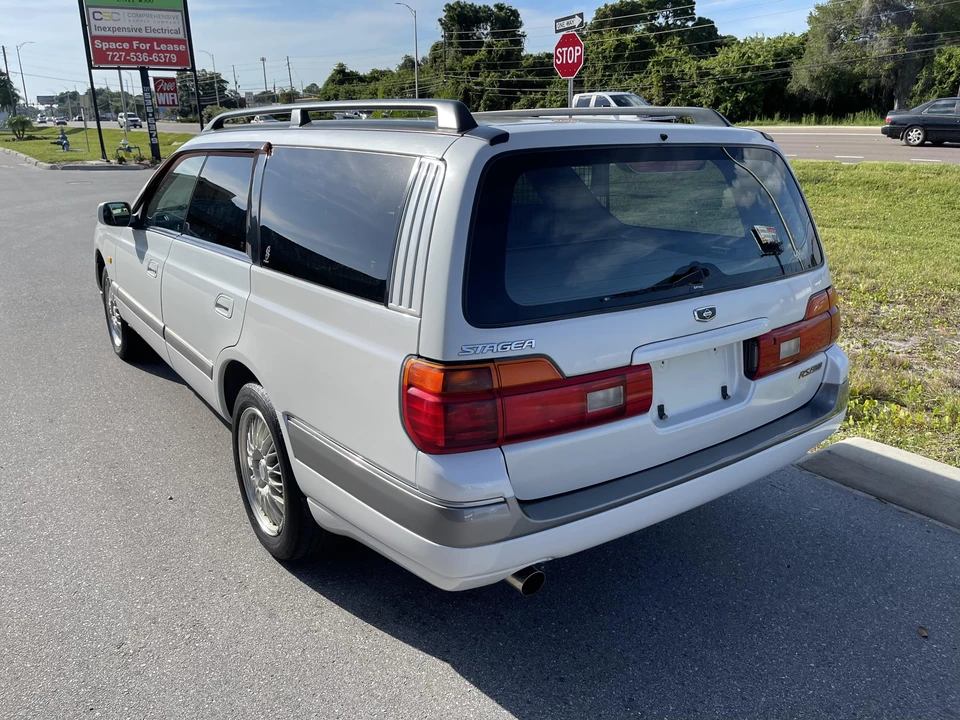 1997 Nissan Stagea 1st Gen - Image 9 of 31