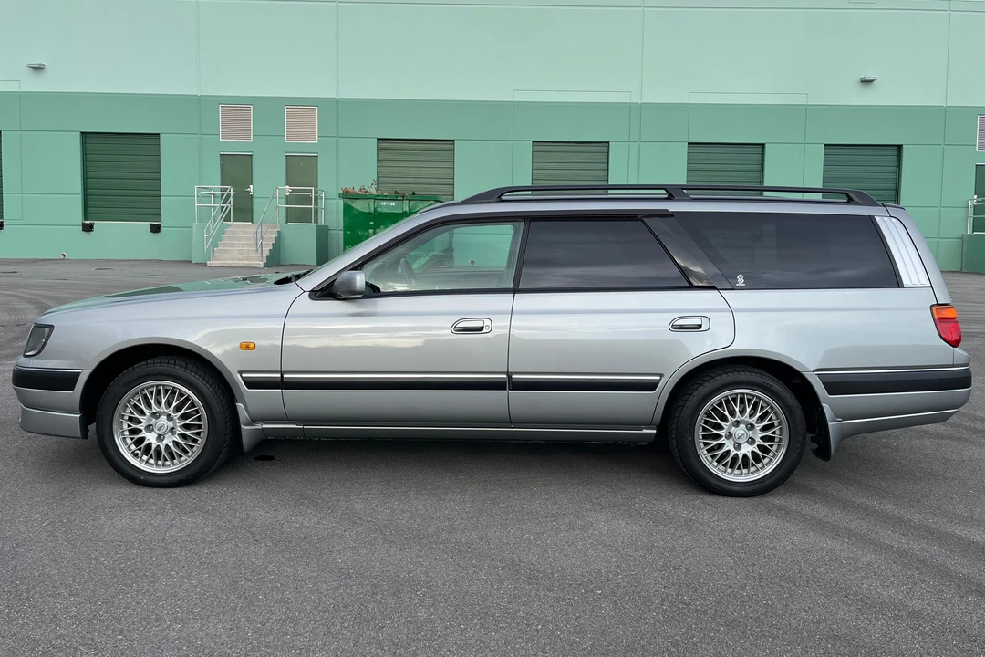 1997 Nissan Stagea 1st Gen - Image 3 of 31
