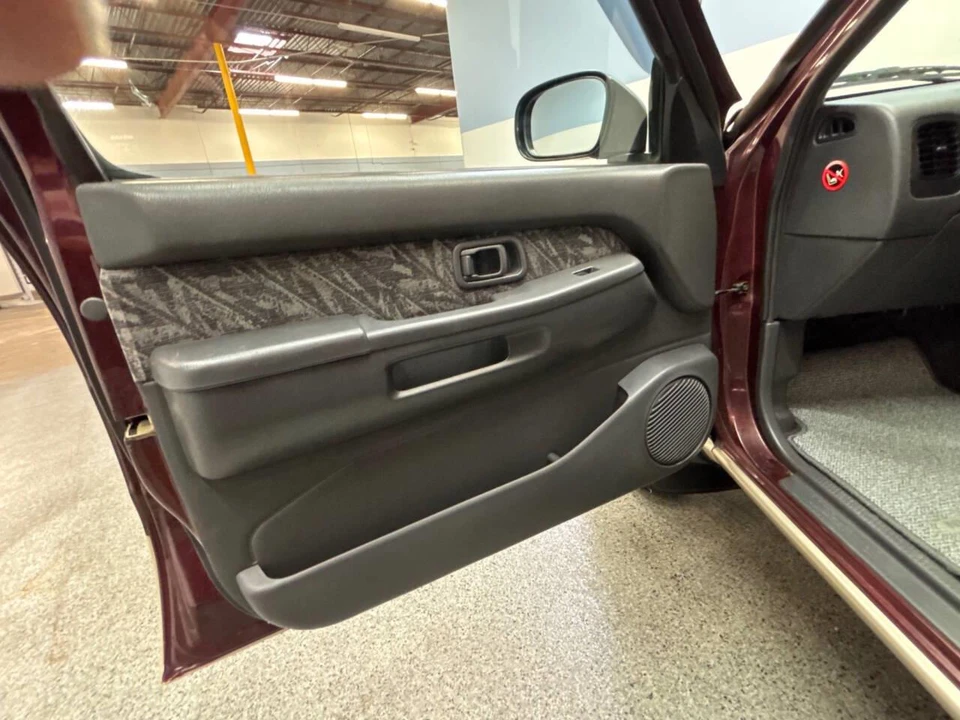 1997 Nissan Pathfinder 2nd Gen - Image 23 of 31