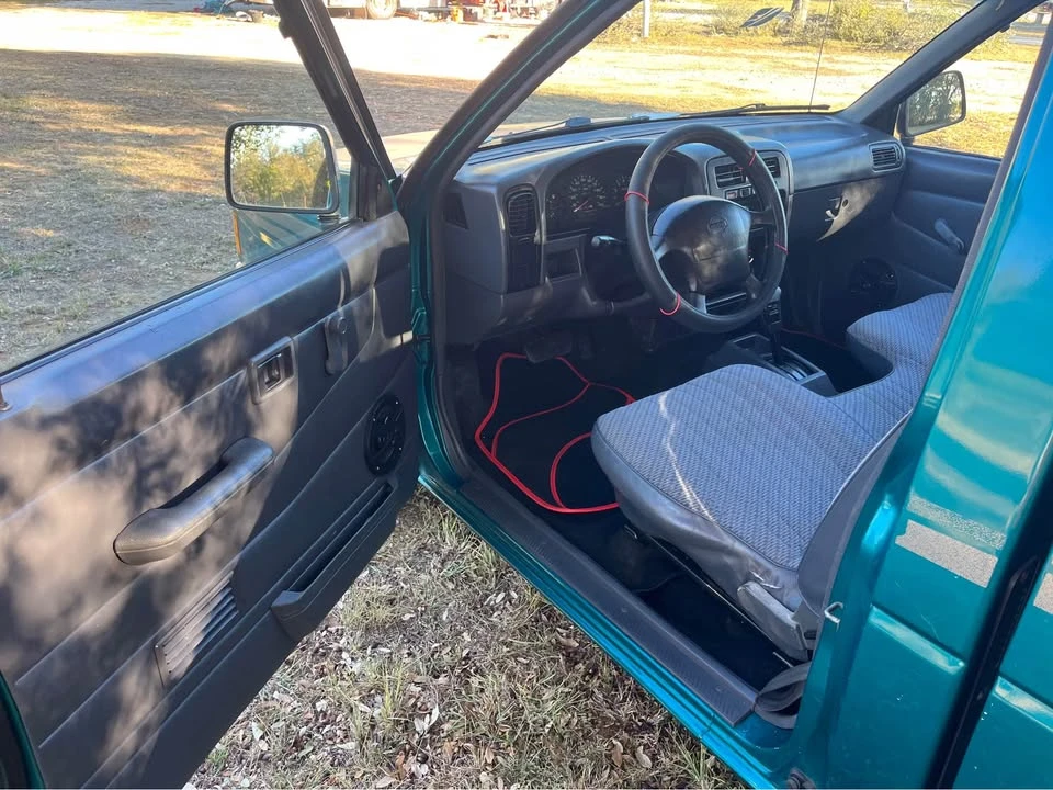 1997 Nissan Frontier 1st Gen - Image 2 of 9