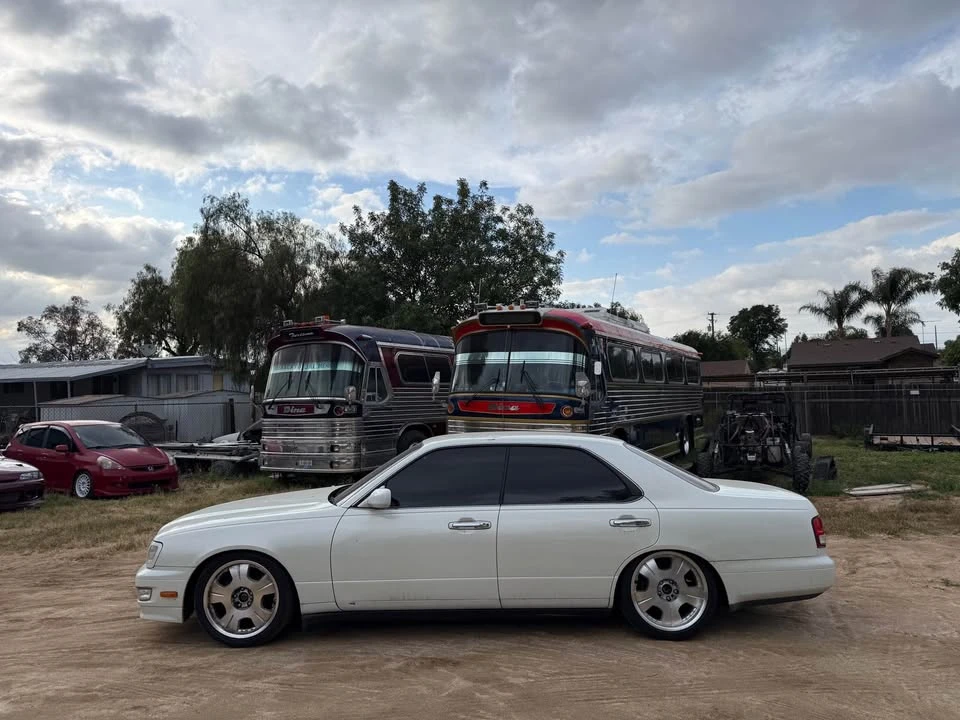 1997 Nissan Cedric 9th Gen - Image 6 of 12