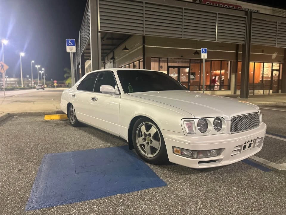 1997 Nissan Cedric 9th Gen - Image 4 of 5