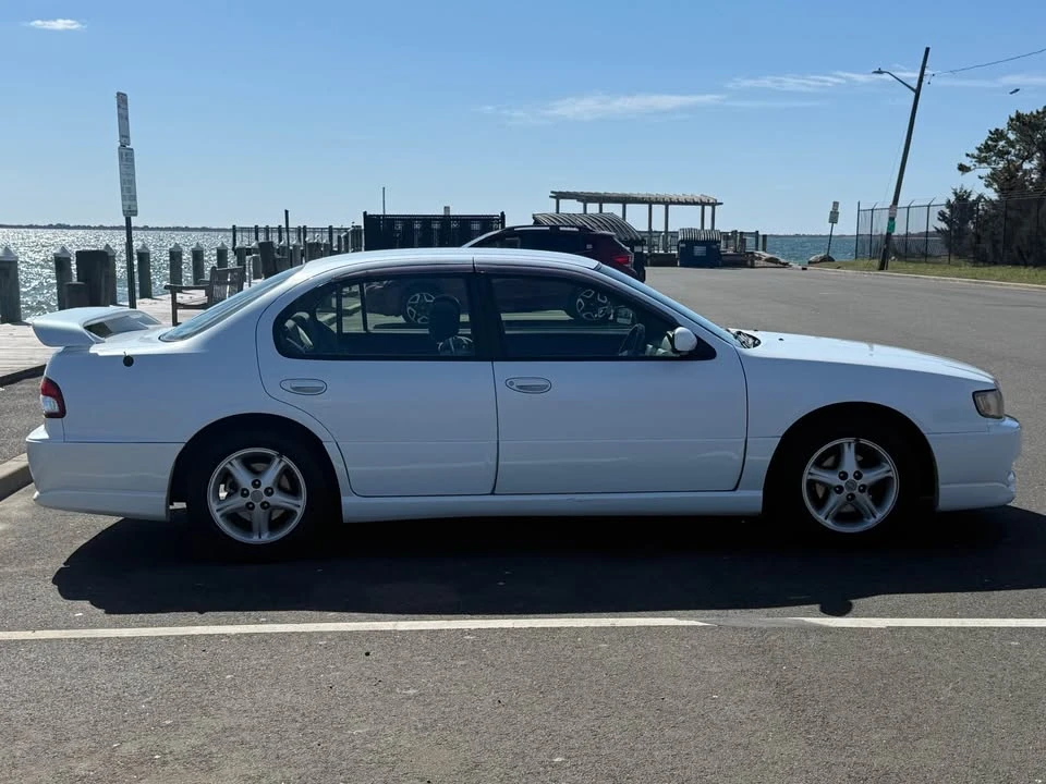 1997 Nissan Maxima 4th Gen - Image 2 of 20