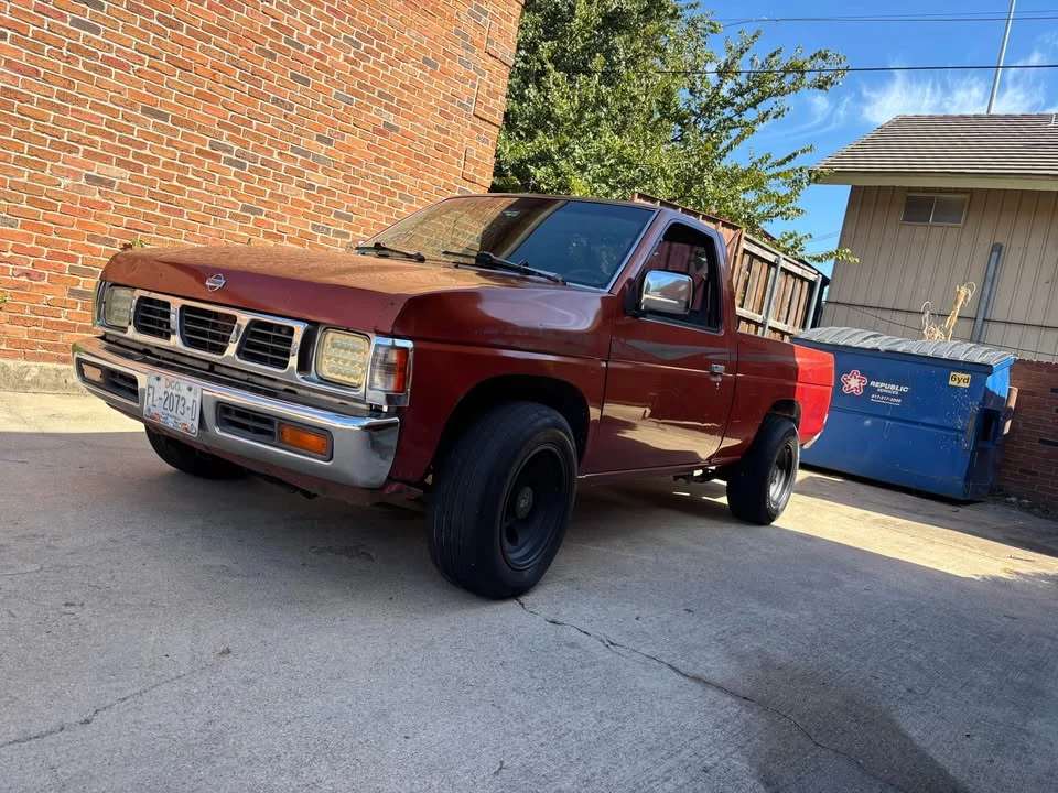 1997 Nissan Frontier 1st Gen - Image 4 of 8