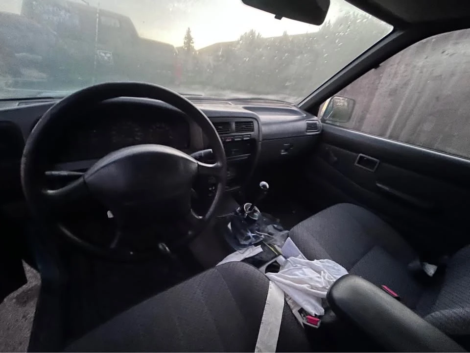 1997 Nissan Frontier 1st Gen - Image 6 of 6