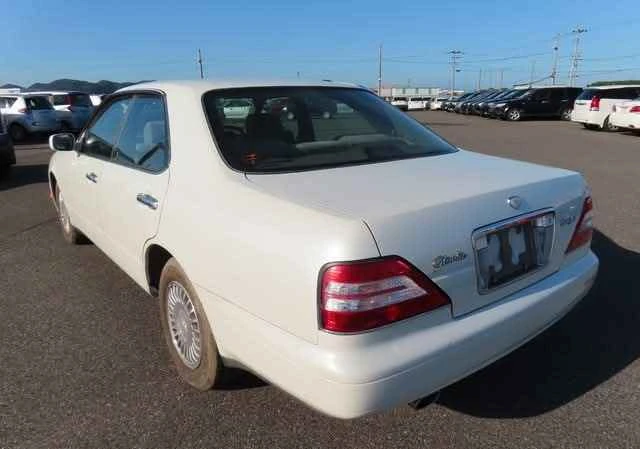 1997 Nissan Gloria - Image 4 of 18
