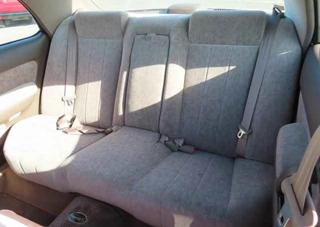 1997 Nissan Gloria - Image 17 of 18