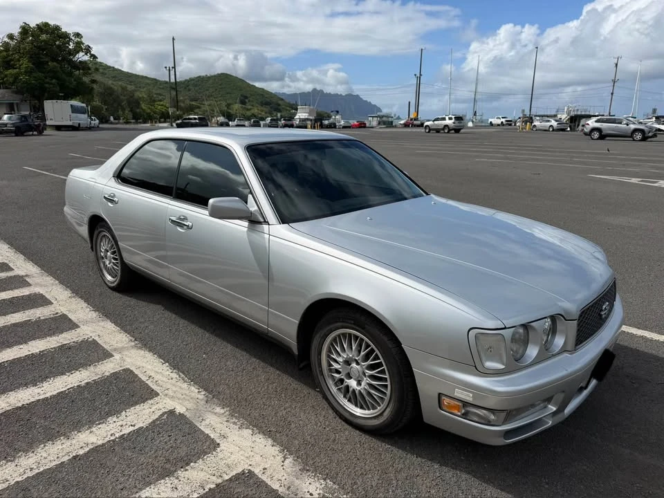 1997 Nissan Gloria 10th Gen - Image 7 of 12