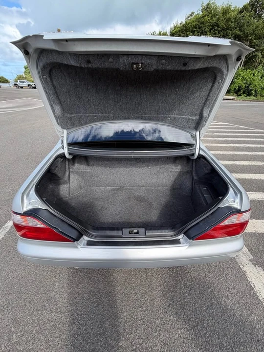 1997 Nissan Gloria 10th Gen - Image 12 of 12