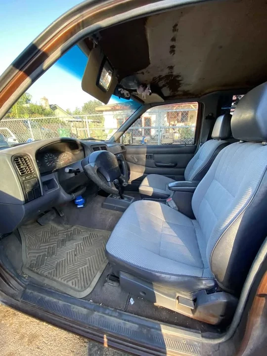 1997 Nissan Frontier 1st Gen - Image 7 of 8