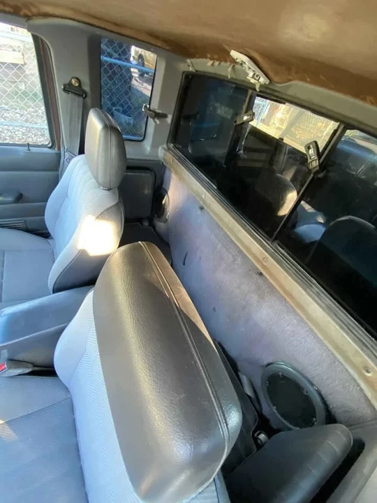 1997 Nissan Frontier 1st Gen - Image 6 of 8