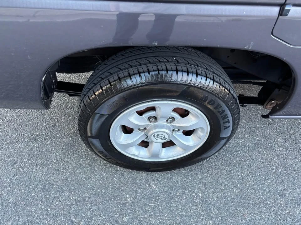 1997 Nissan Frontier 1st Gen - Image 10 of 19