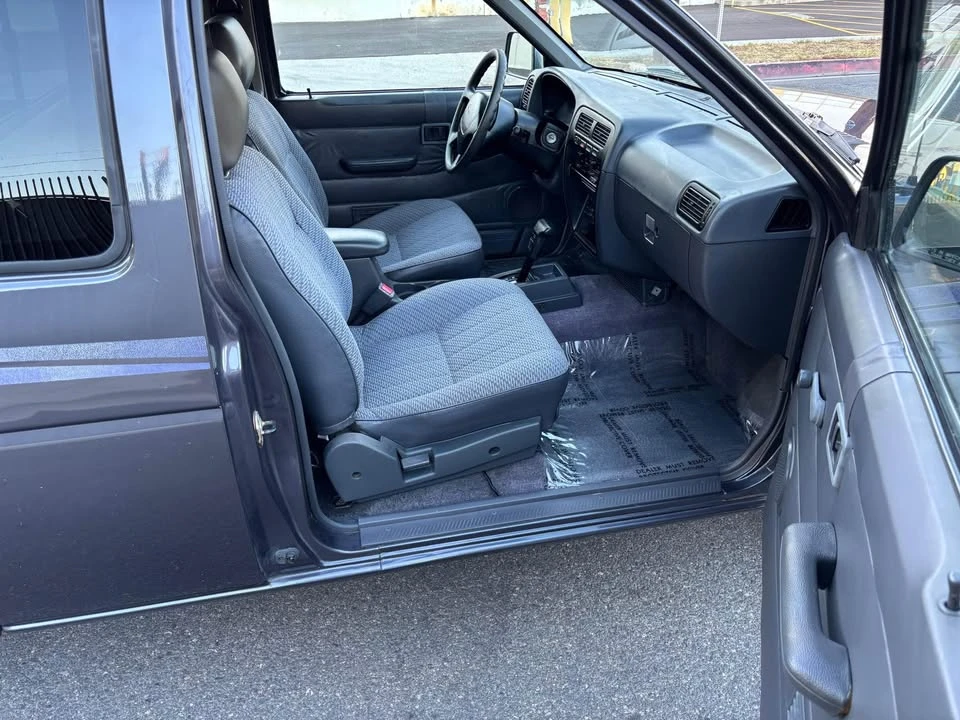 1997 Nissan Frontier 1st Gen - Image 16 of 19