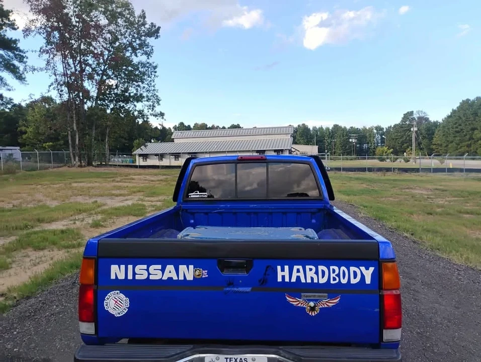1997 Nissan Frontier 1st Gen - Image 3 of 5