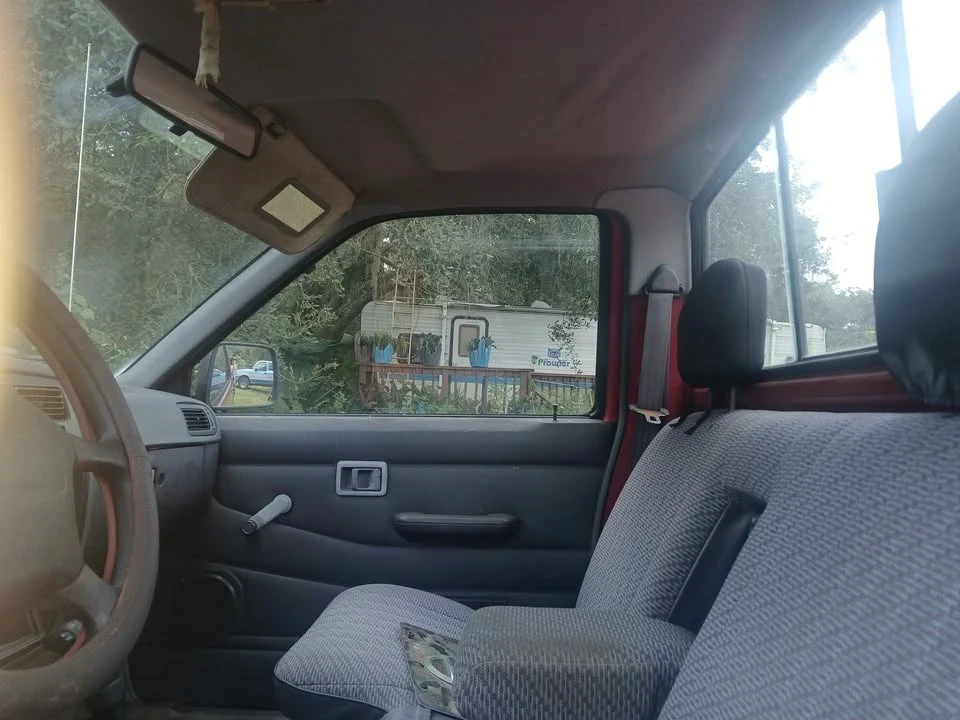 1997 Nissan Frontier 1st Gen - Image 7 of 7