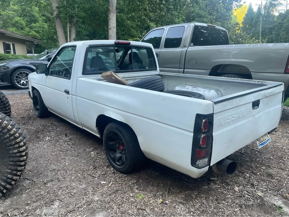 1997 Nissan Frontier 1st Gen - Image 4 of 10