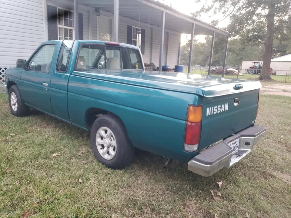 1997 Nissan Frontier 1st Gen - Image 6 of 10