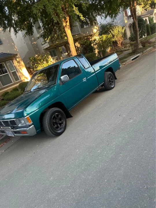 1997 Nissan Frontier 1st Gen - Image 4 of 12