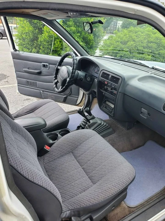 1997 Nissan Frontier 1st Gen - Image 9 of 16