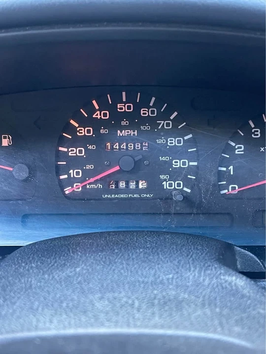 1997 Nissan Frontier 1st Gen - Image 2 of 5