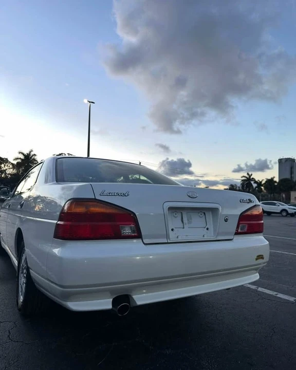1997 Nissan Laurel 8th Gen - Image 2 of 4