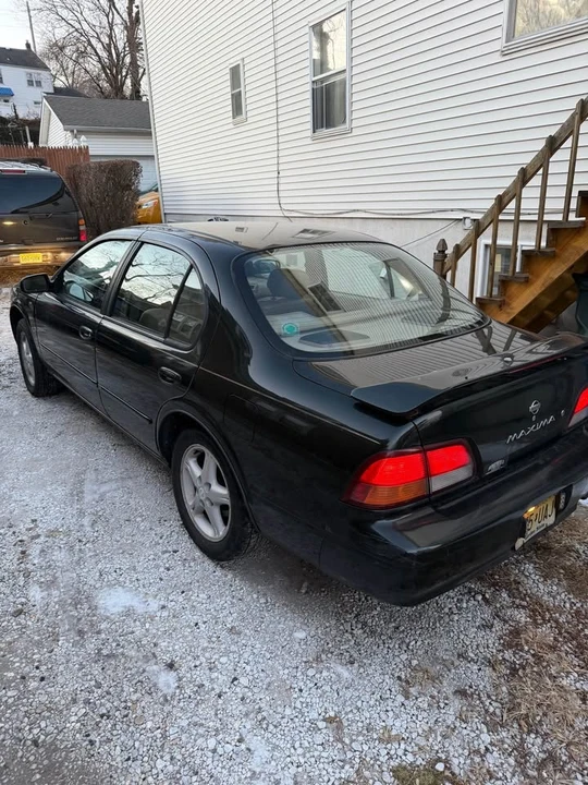 1997 Nissan Maxima 4th Gen - Image 3 of 5