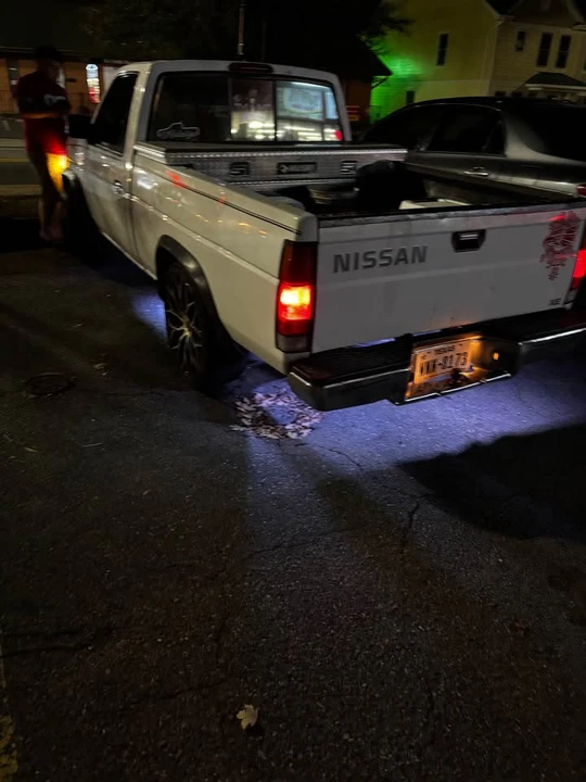 1997 Nissan Frontier 1st Gen - Image 2 of 9