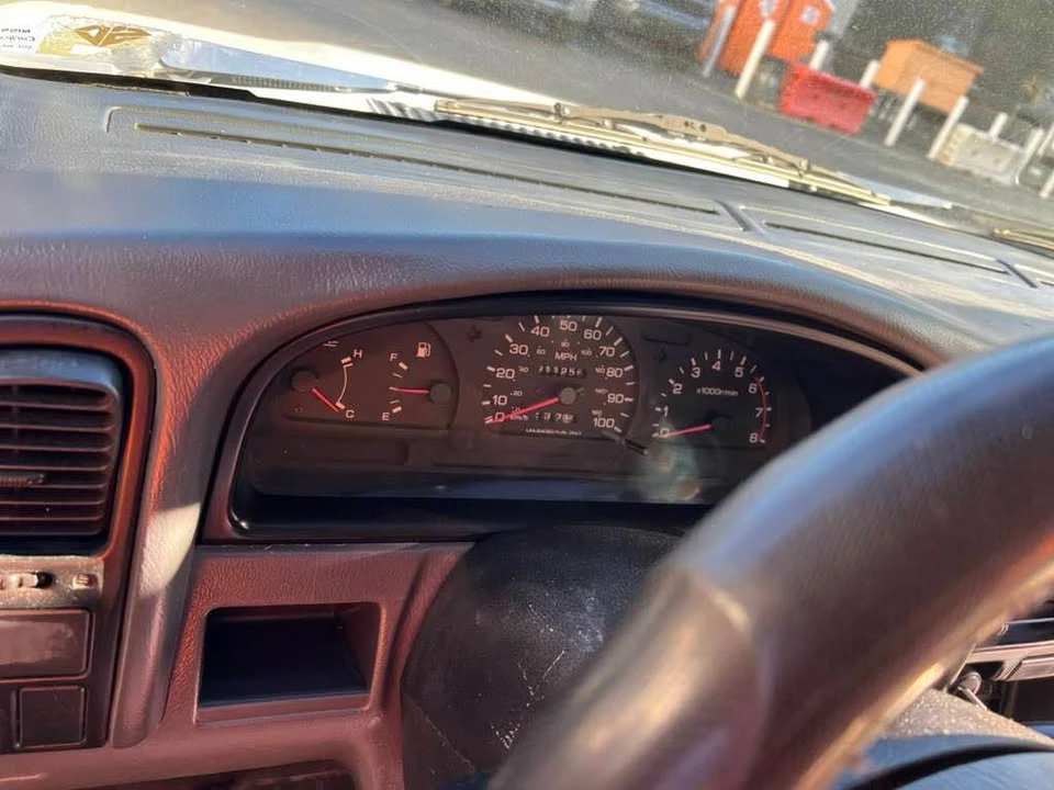 1997 Nissan Frontier 1st Gen - Image 8 of 9