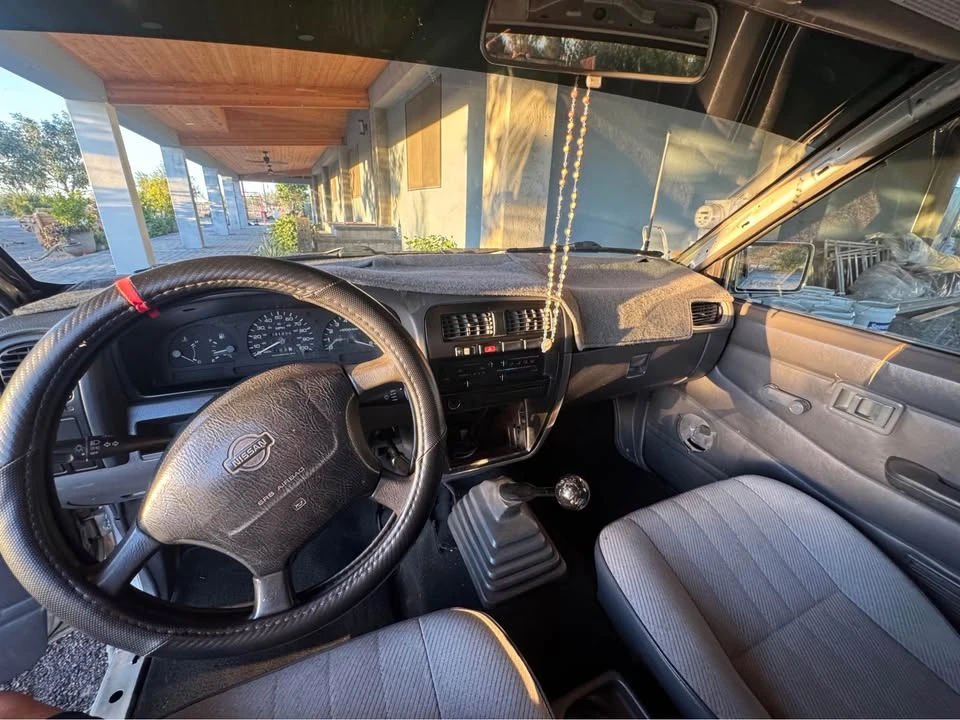 1997 Nissan Frontier 1st Gen - Image 8 of 9