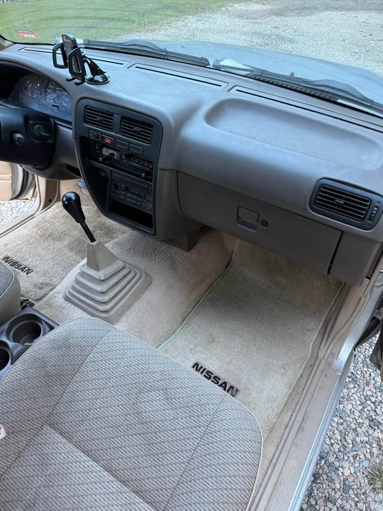 1997 Nissan Frontier 1st Gen - Image 6 of 10
