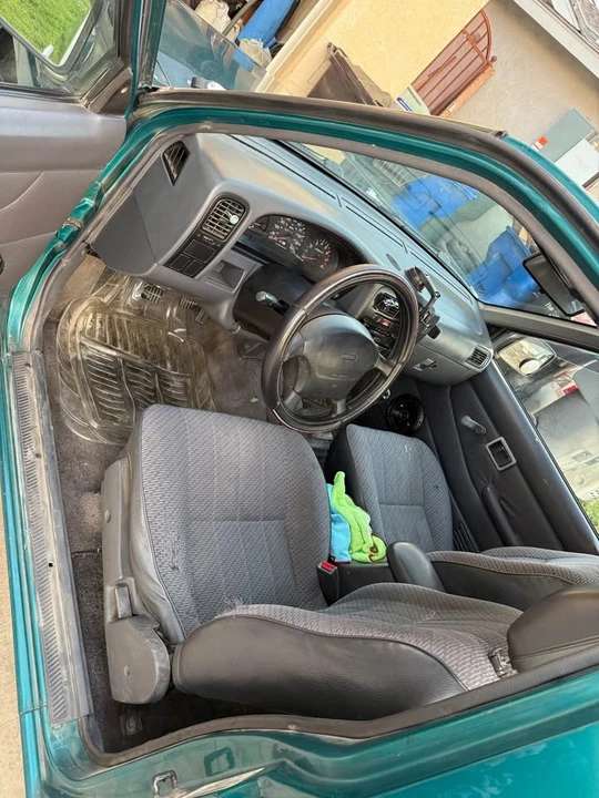 1997 Nissan Frontier - Image 5 of 6