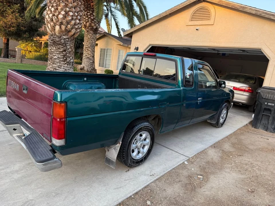 1997 Nissan Frontier - Image 4 of 6