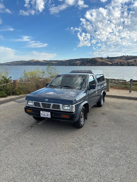 1997 Nissan Frontier - Image 9 of 10