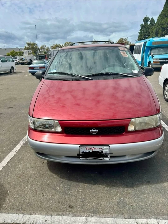 1997 Nissan Quest - Image 4 of 9