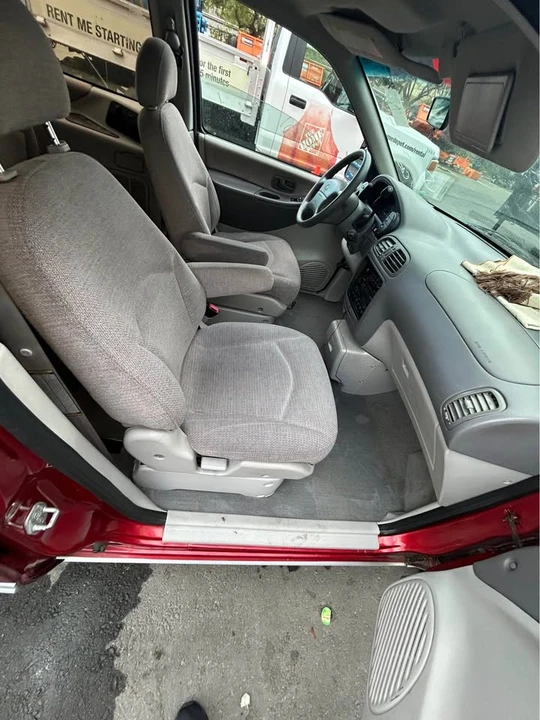 1997 Nissan Quest - Image 9 of 9