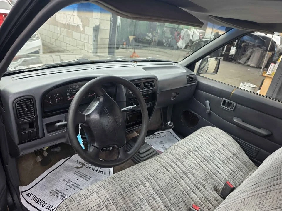 1997 Nissan Frontier 1st Gen - Image 4 of 4