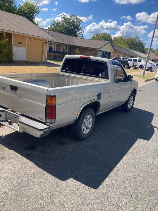 1997 Nissan Frontier 1st Gen - Image 3 of 6