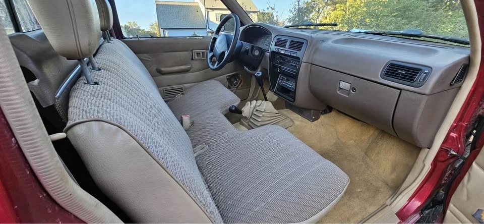 1997 Nissan Frontier 1st Gen - Image 5 of 6