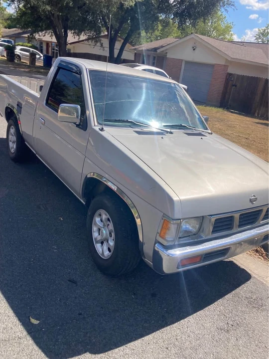 1997 Nissan Frontier 1st Gen - Image 4 of 6
