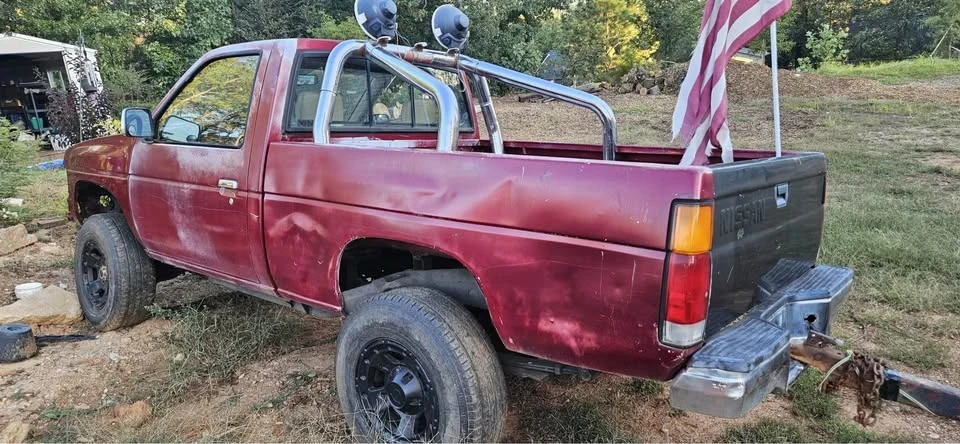 1997 Nissan Frontier 1st Gen - Image 2 of 6