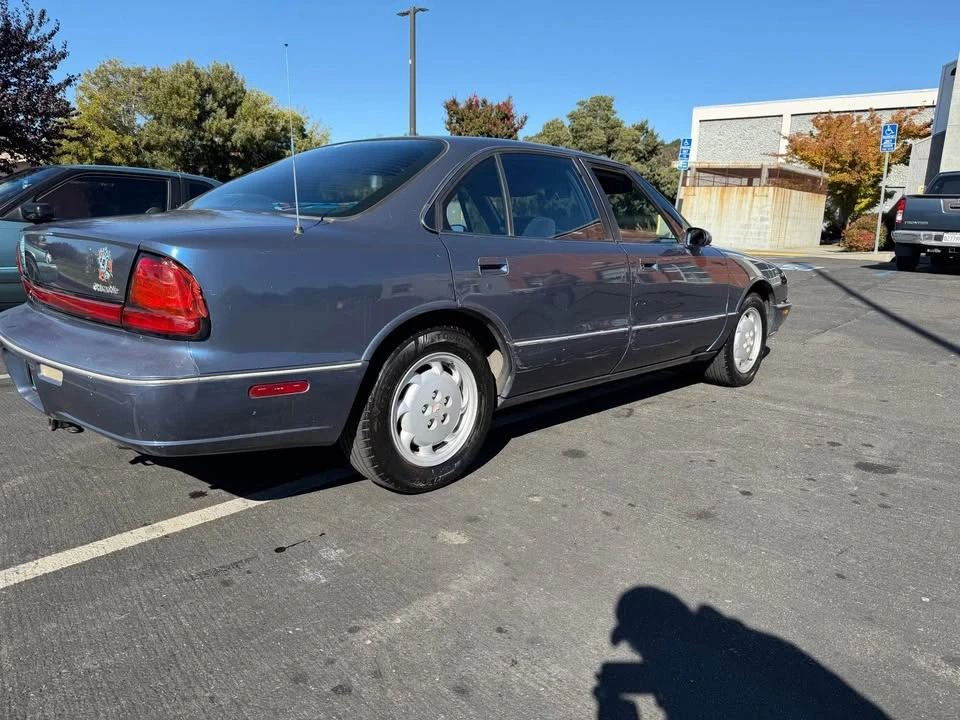 1997 Oldsmobile 88 - Image 3 of 8
