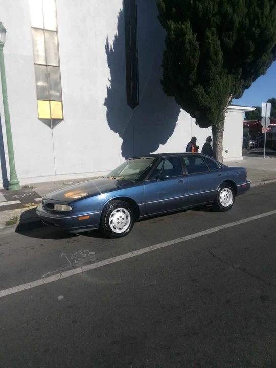 1997 Oldsmobile 88 - Image 7 of 8