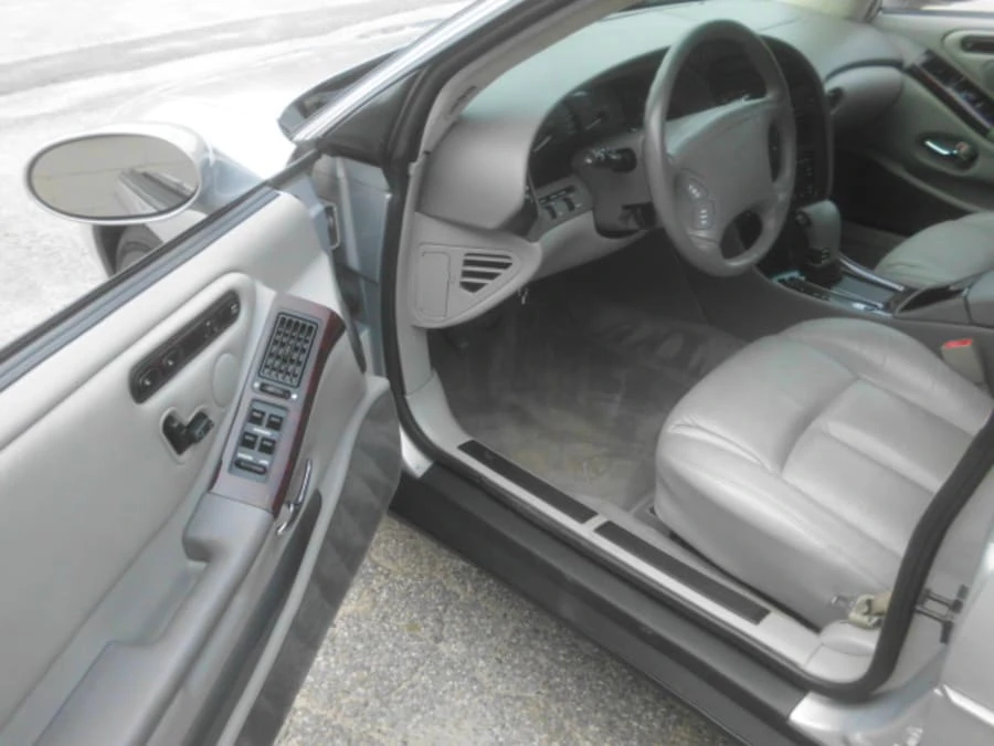1997 Oldsmobile Aurora - Image 4 of 9