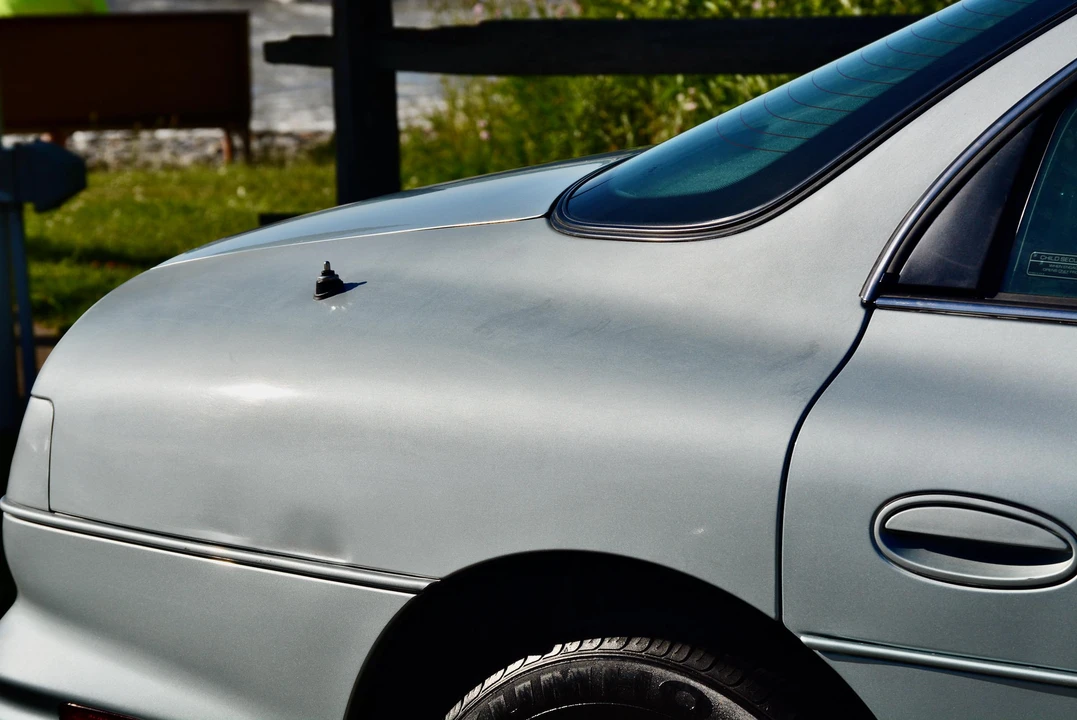 1997 Oldsmobile Aurora - Image 21 of 31