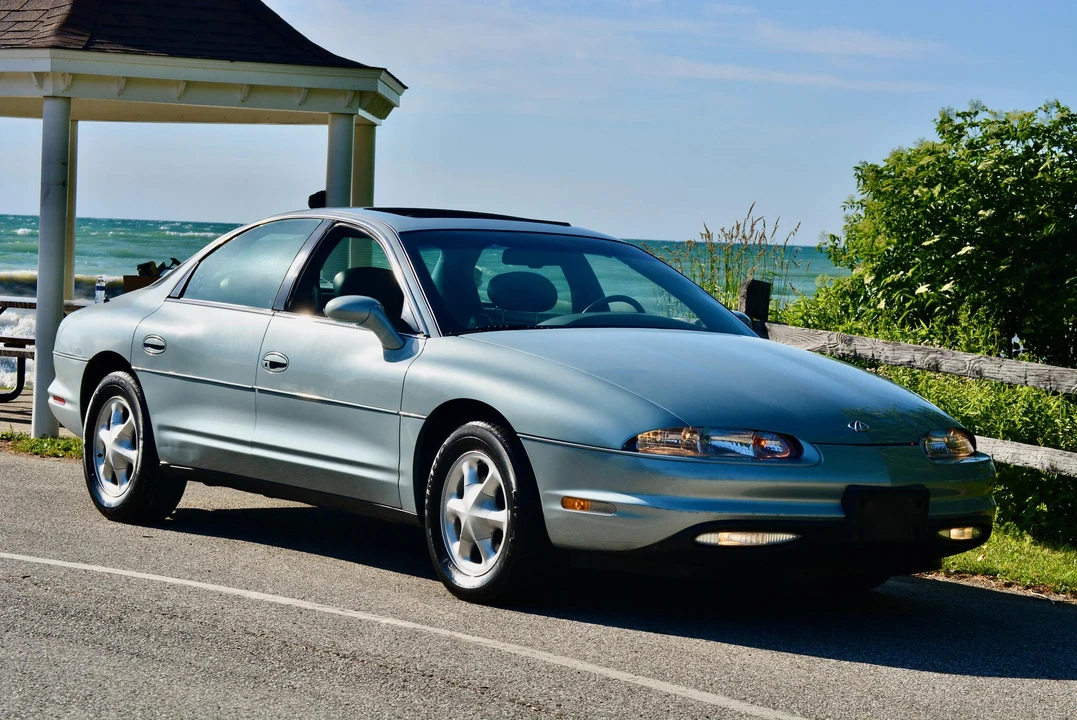 1997 Oldsmobile Aurora - Image 6 of 31