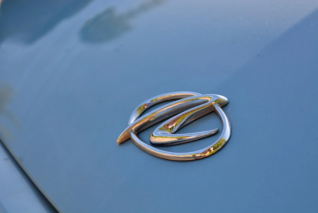 1997 Oldsmobile Aurora - Image 11 of 31