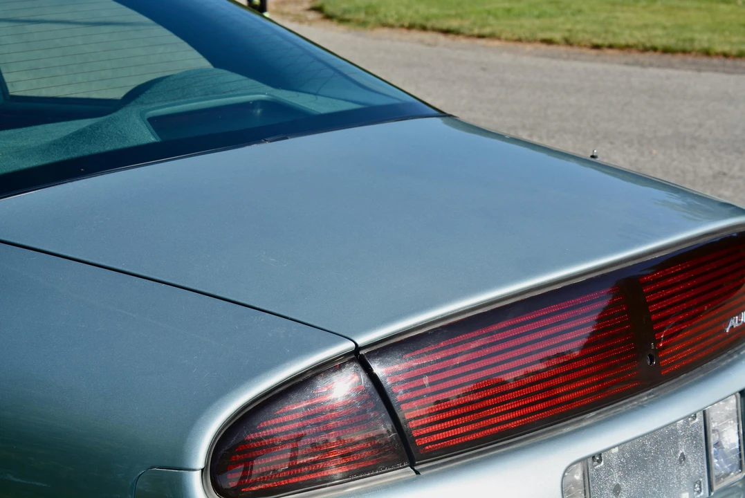 1997 Oldsmobile Aurora - Image 16 of 31