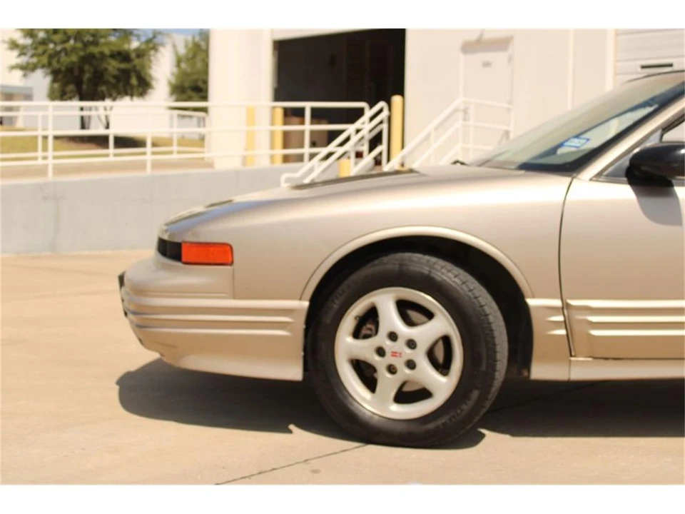 1997 Oldsmobile Cutlass Supreme - Image 26 of 31